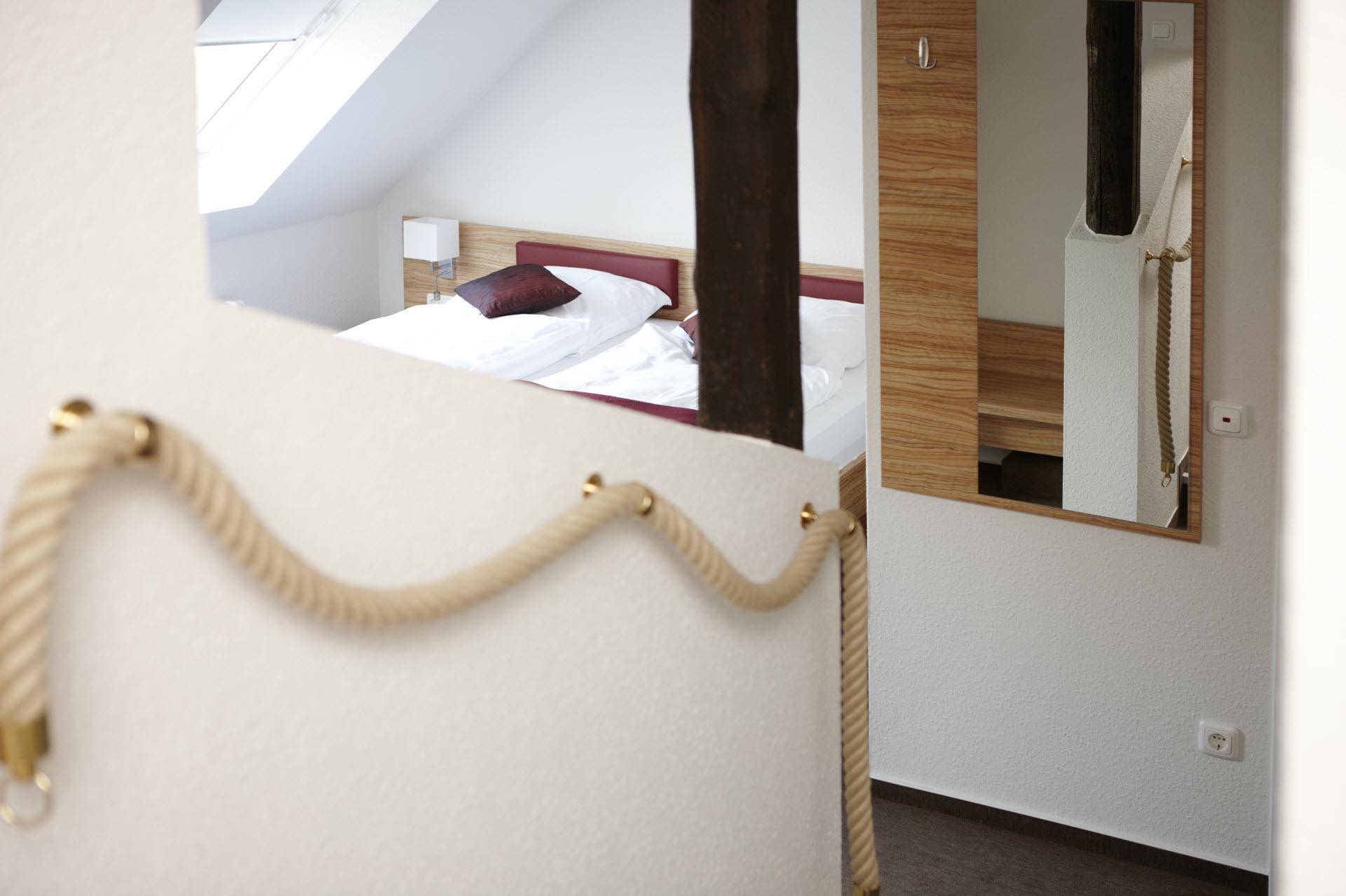 MG 2545schlick Kartenraum (2018 11 19 18 36 52 UTC)